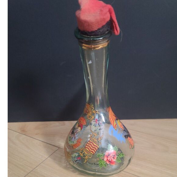 Vintage Spanish Catalunya Hand-Blown Hand Painted‎ Glass Wine Decanter - Picture 5 of 10